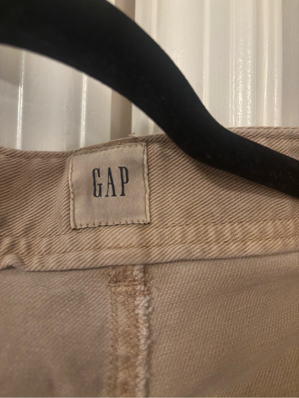 GAP women’s  Beige Chino Pants